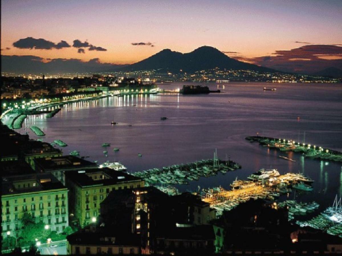 Donnaré Casavacanza - Historic Center Of * Naples